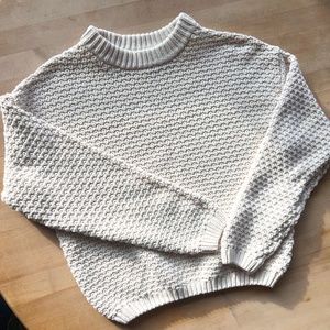 Universal Thread Cream Chunky Sweater
